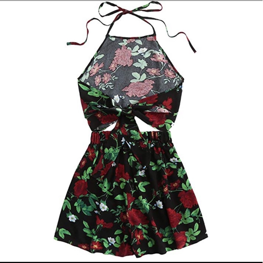 🎉FLASH SALE🎉2 piece halter top and shorts - Picture 2 of 4